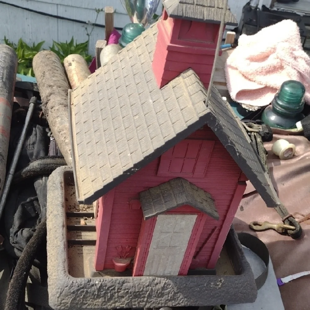 Rustic Red Bird House /Feeder - Picture 1 of 5